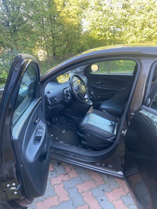 Lancia Ypsilon fabryczny LPG