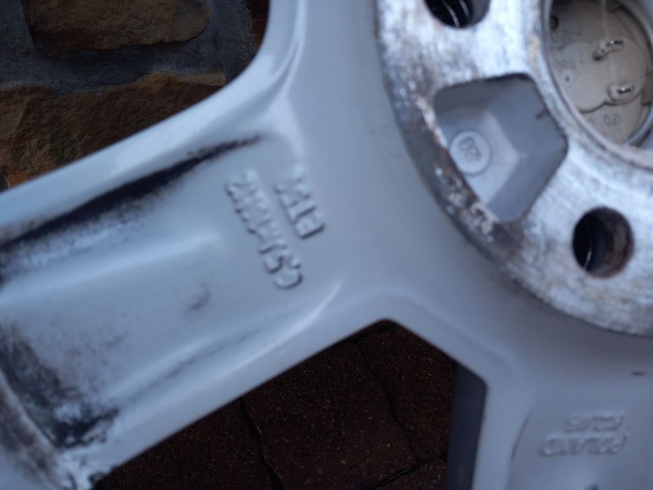 Oryginalne felgi do Audi  r16