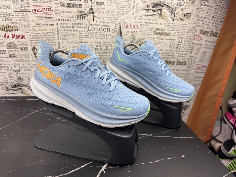 Оригінал Розмір 44 Кросівки Hoka One One Clifton 9 Взуття