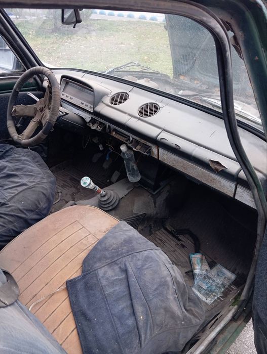 Ваз 2101 только с салона)))