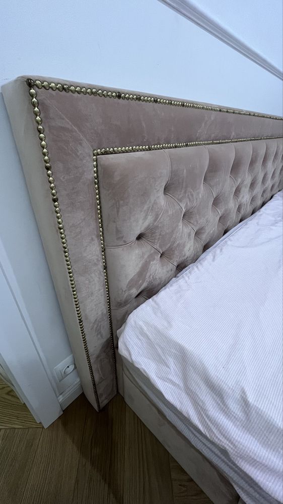 Łóżko tapicerowane glamour 90x 200 z pojemnikiem i materacem