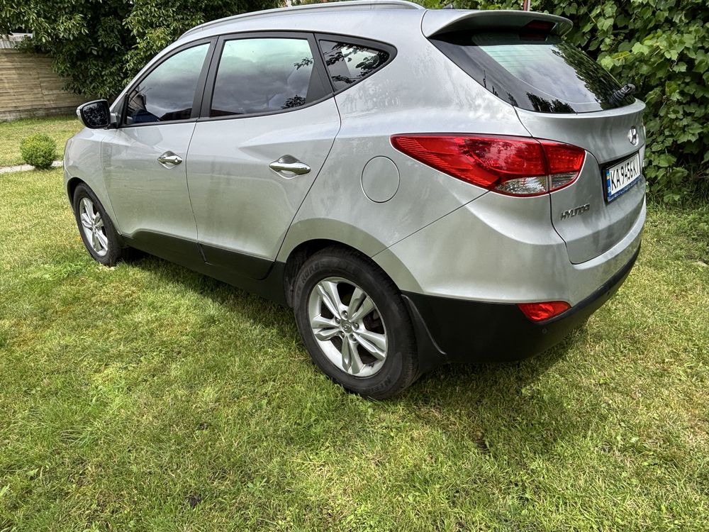 Hyundai ix35 2.0 2011 рік