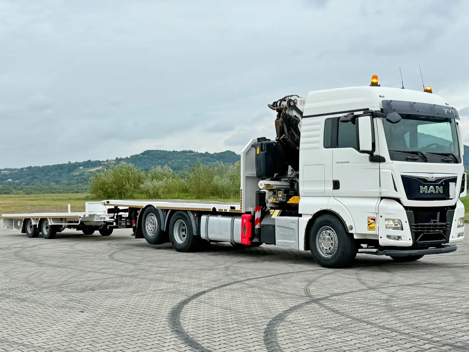 MAN TGX 26.440 * FASSI F455A.2.26E + PILOT + PRZYCZEPA * STAN BDB