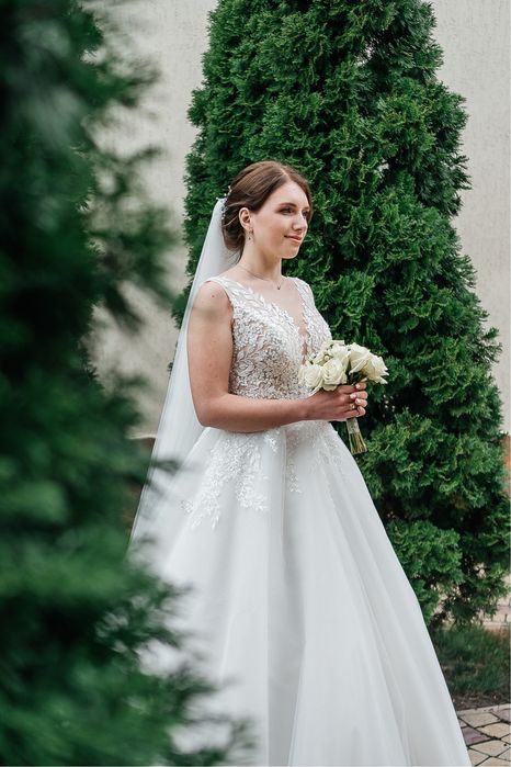 Весільна сукня