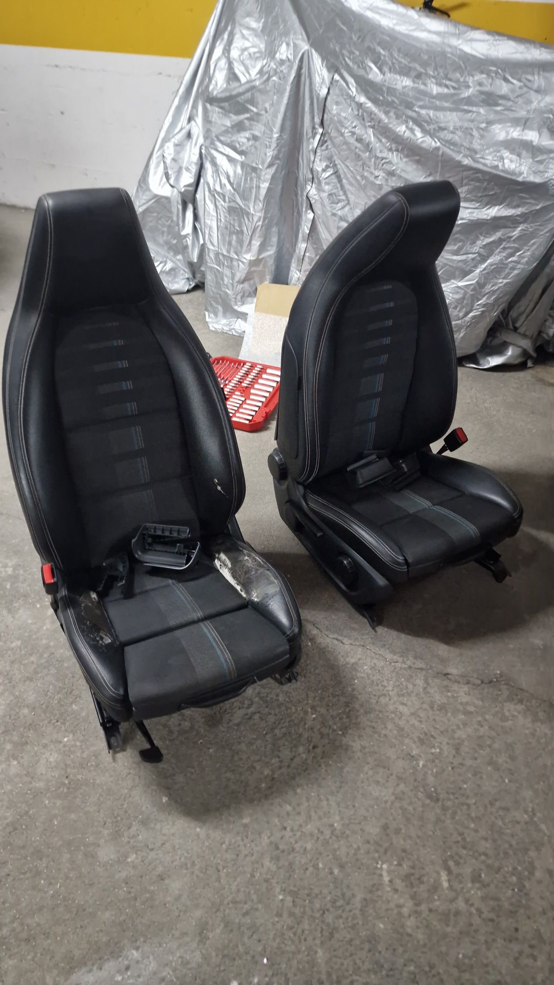 BANCOS Mercedes CLA 180 d 2017 ( Com AirBag )
