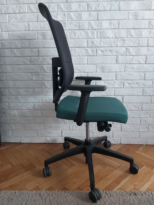 Fotel obrotowy bejot jott