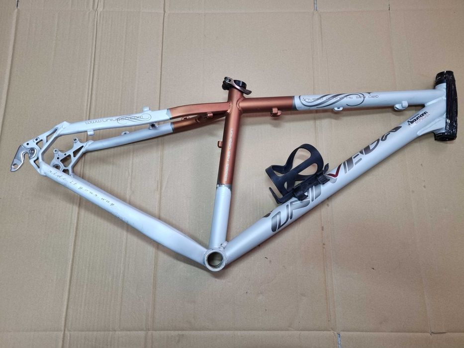 Rama Univega Alpina HT SRY PRO, pod 26