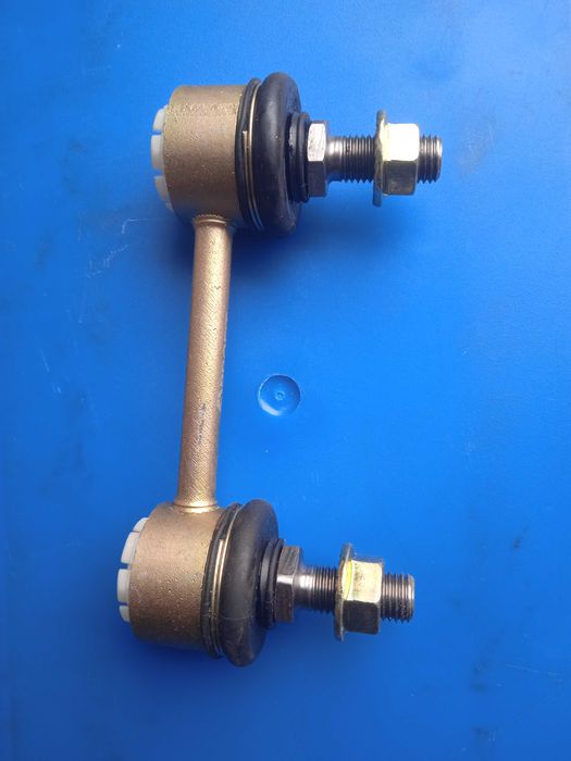 Задня стойка стабілізатора Мазда 626