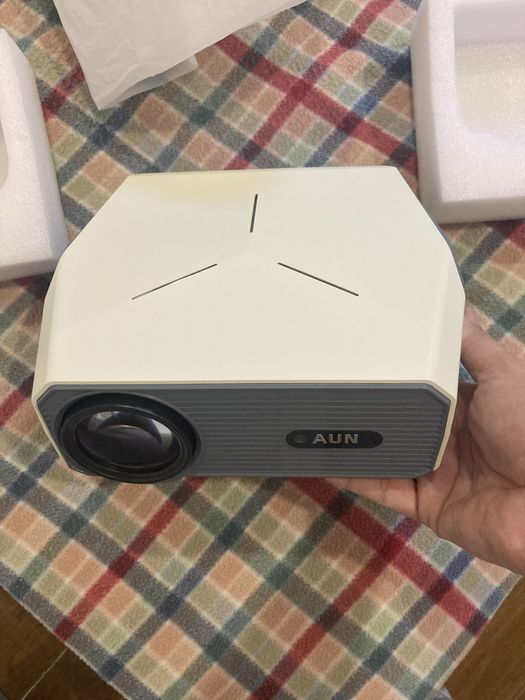 Projector Aun004 Pro