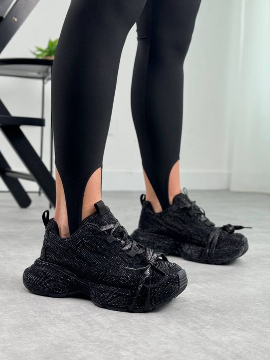 Тренд 2025 року, кросівки чорні стрази  Balenciaga 3xl