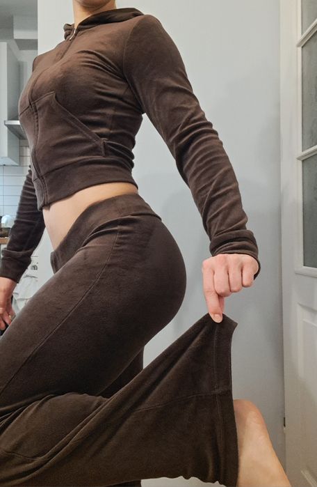 Welurowe milusie dresy dzwony