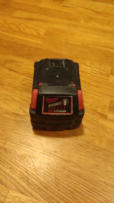 Аккумулятор Milwaukee 5 Ah.