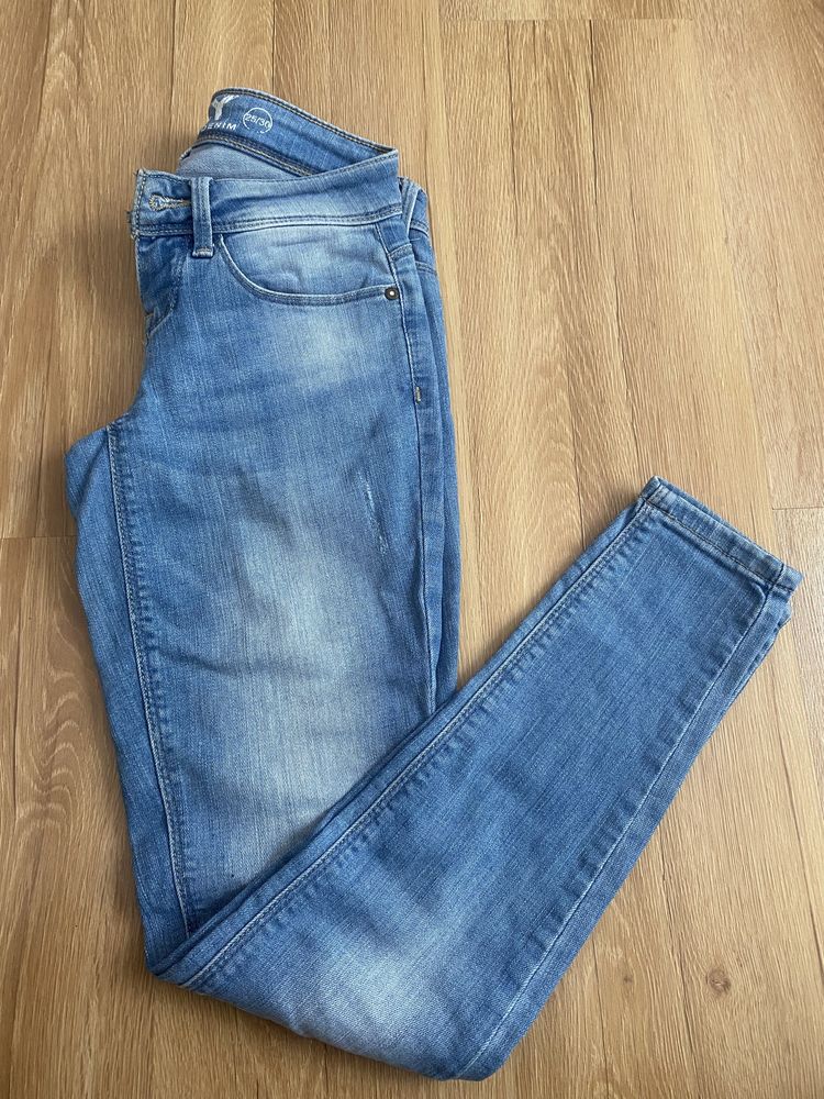Only jeansy spodnie jasne niebieskie rozmiar 25/30