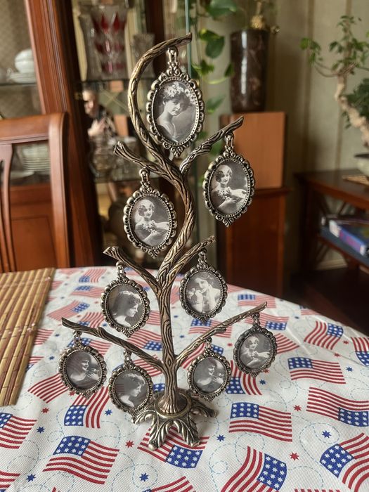 Фоторамка семейное дерево на 9 фото 26 см