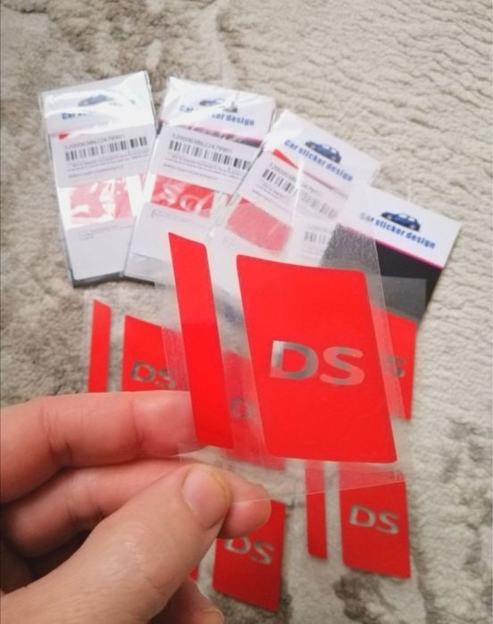 Виниловые наклейки светоотражающие на диски для авто мото вело DS