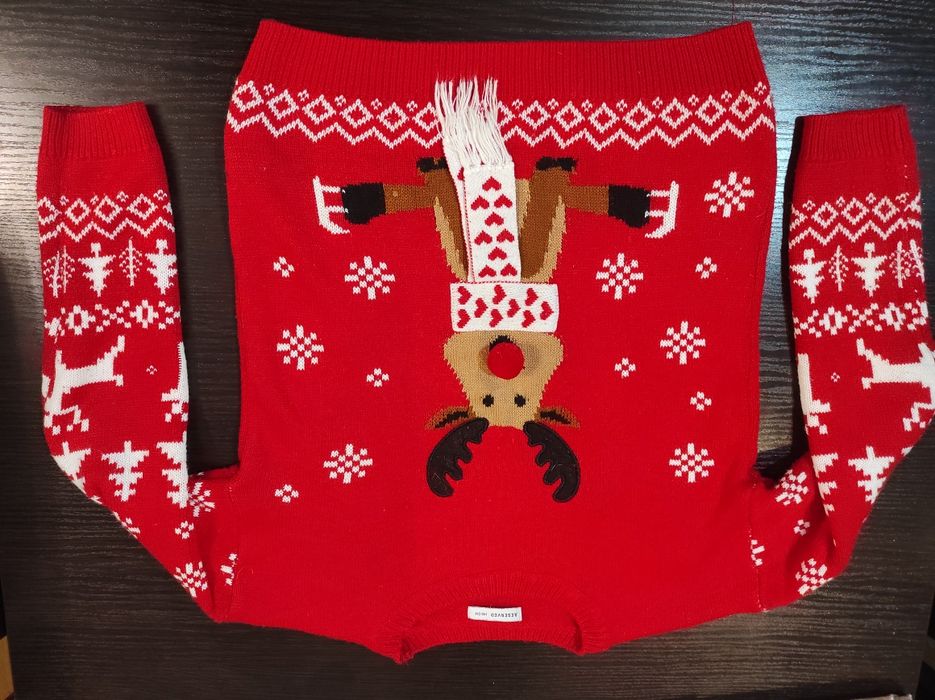 Sweter świąteczny z reniferem 140 cm