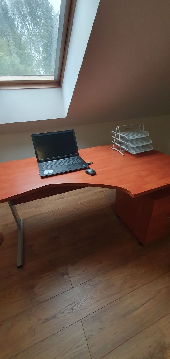 Komplet, biurko Svenbox 160x90  z komodą na kółkach  i organizerem