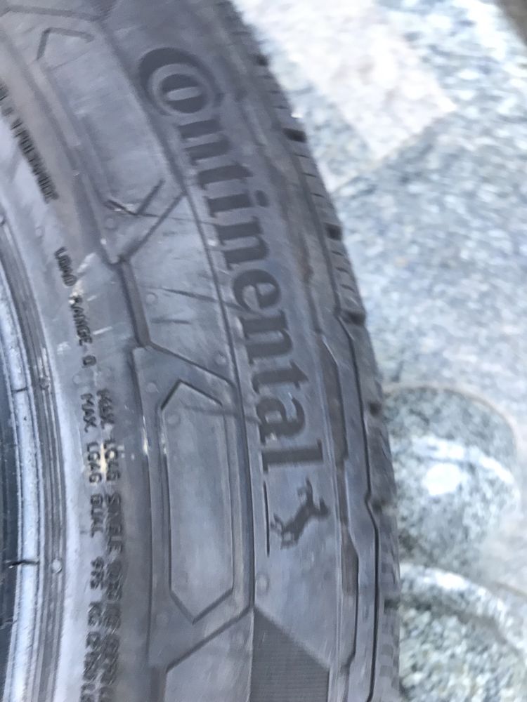 Продам б\у шины  Continental VanContact Winter 215/60 R17C 109/107T