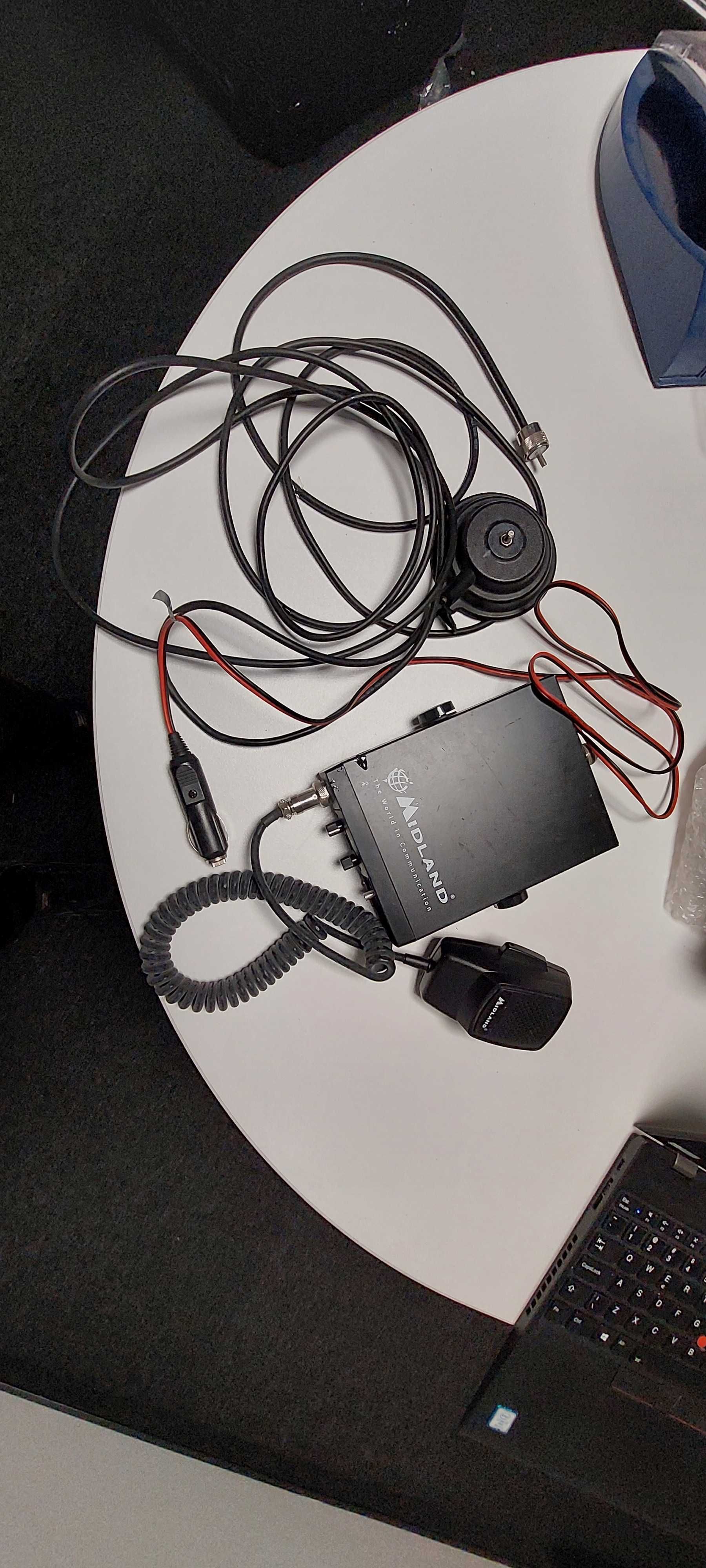 1.	Cb radio Midland Alan 102