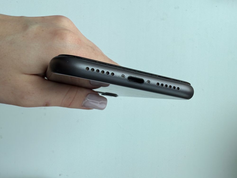 iPhone 11, 64гб неверлок