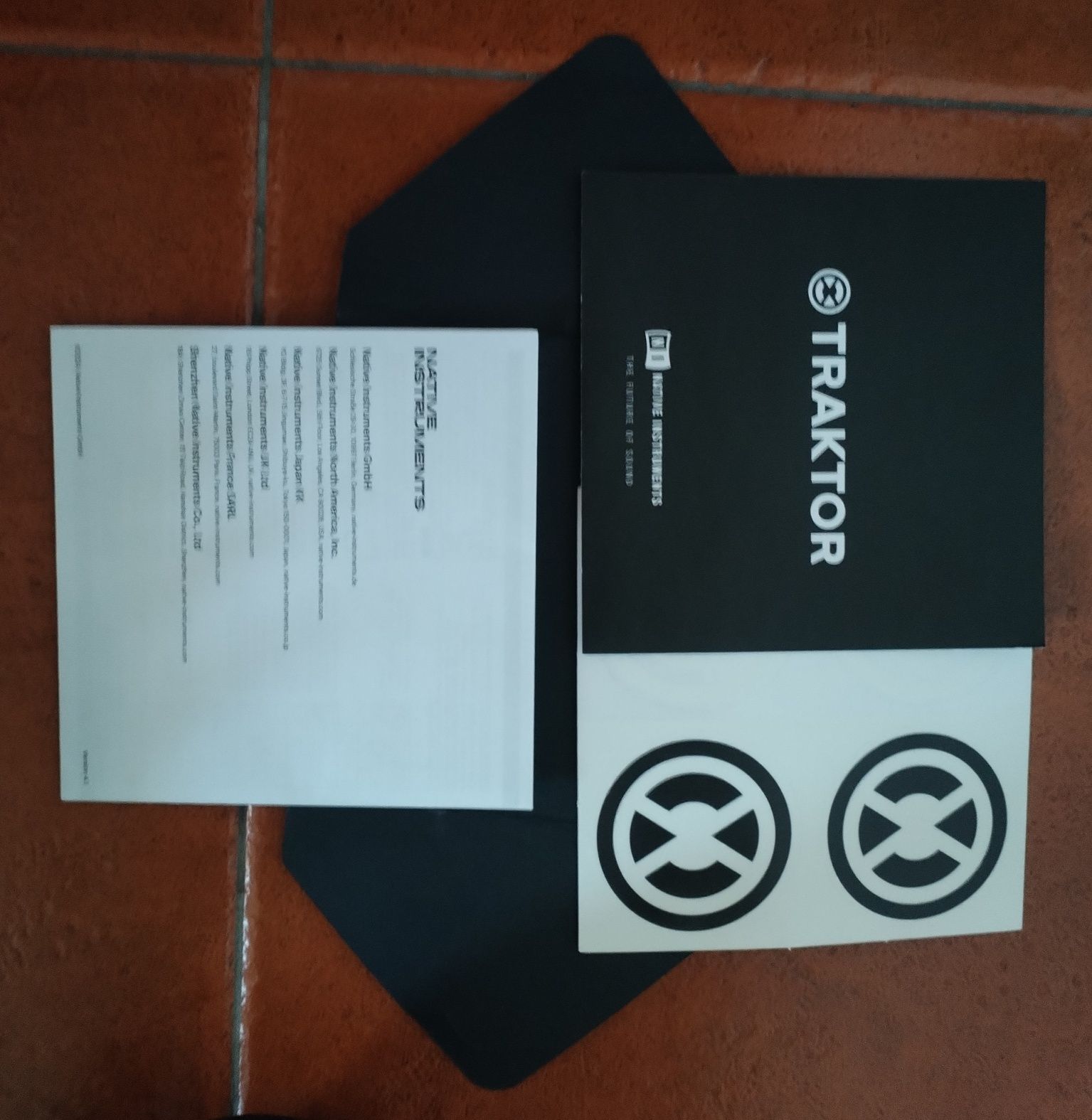 Mesa de Mistura Dj iniciante com 2 Colunas e Auscultadores