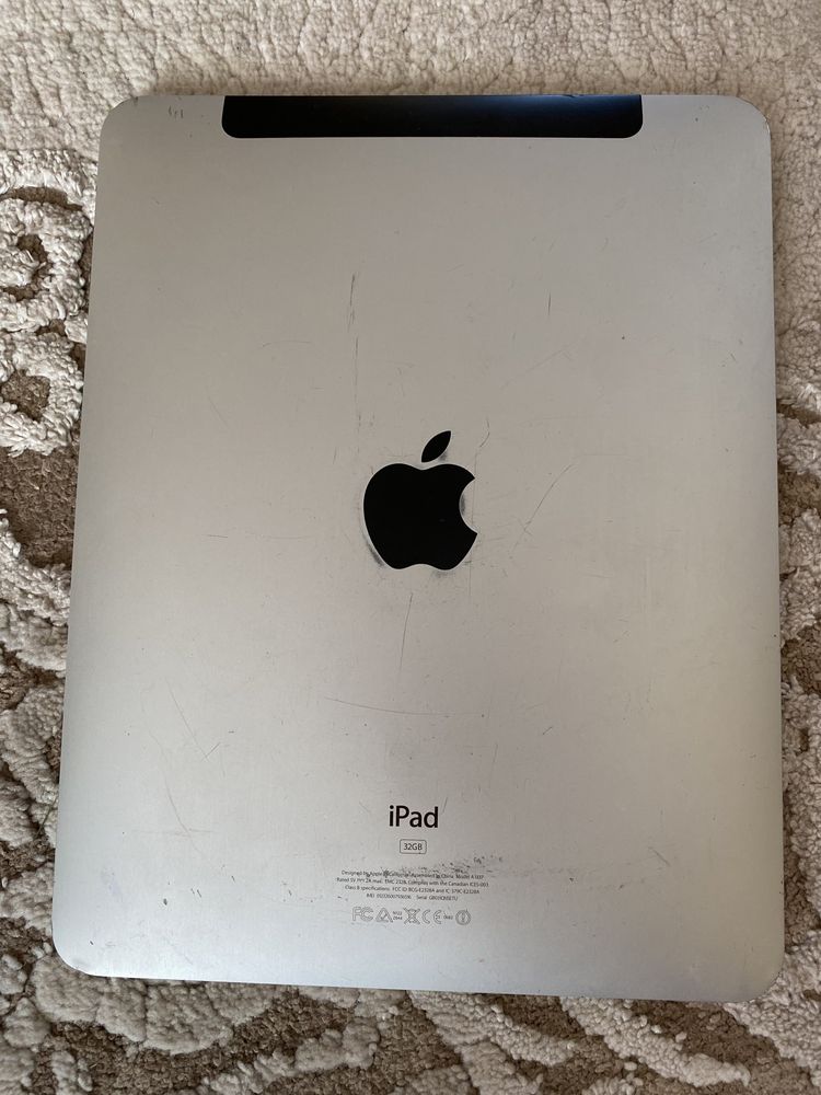 iPad на запчастини