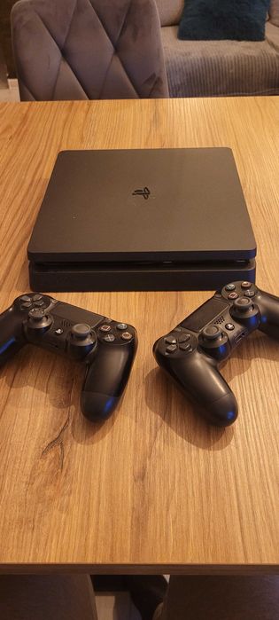 PS4 Slim 2 pady idealny stan