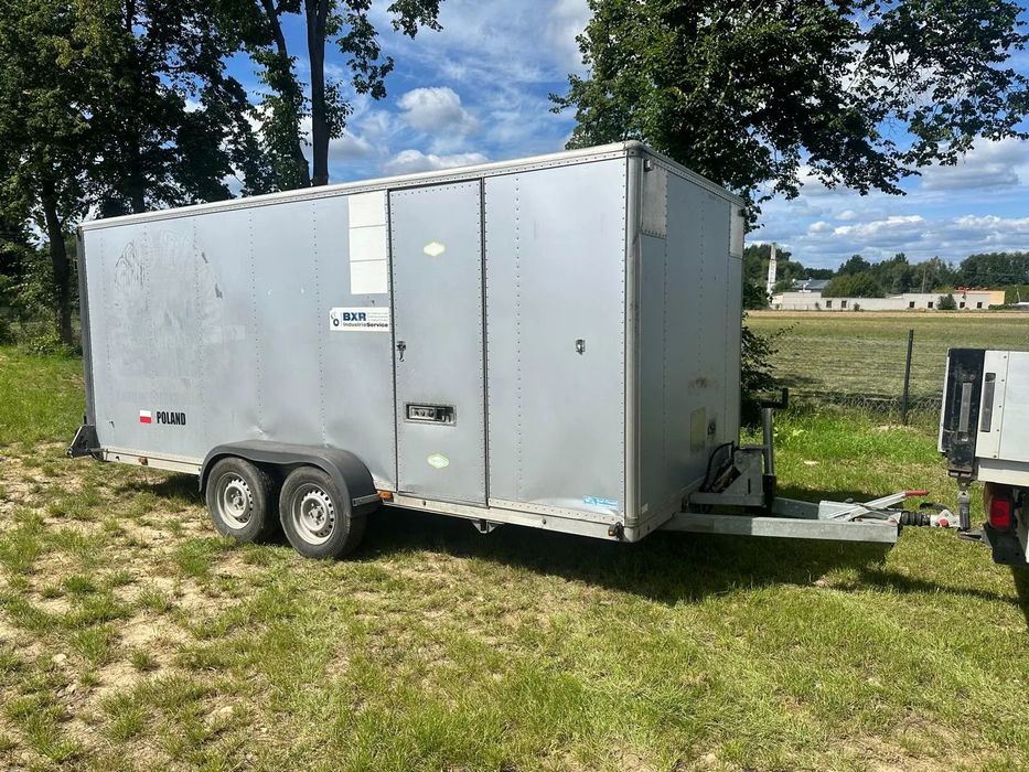 chancel-vial  Przyczepa zabudowana do przewozu pojazdów