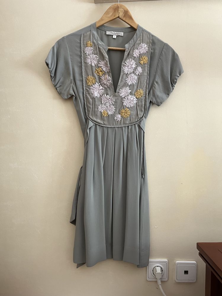Vestido de seda da marca Nougat