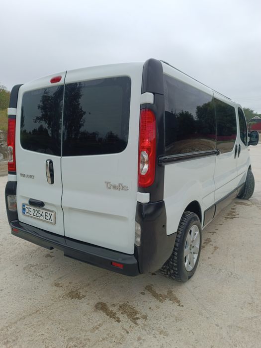 ТЕРМІНОВО Traffic 2.0 tdi 115 довга база