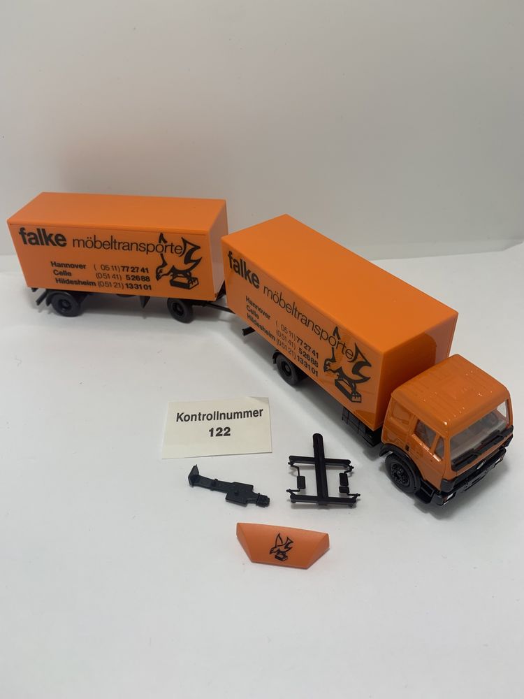Camião Mercedes da Herpa escala H0 1/87