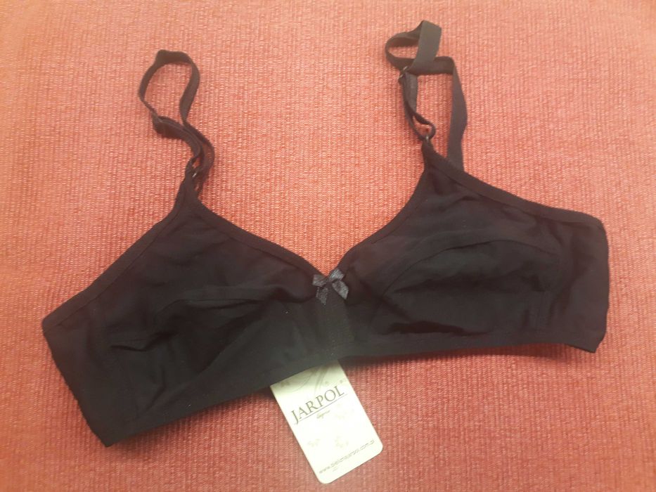 Biustonosz miękki czarny, przecena 50%