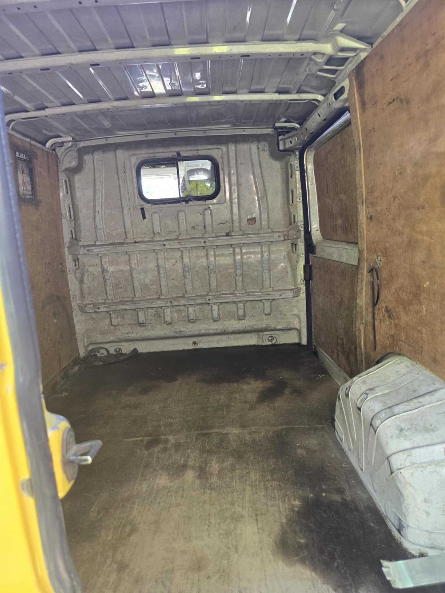 FIAT DUCATO 2.2 JTD  L1H1 uszkodzona skrzynia biegów jezdny