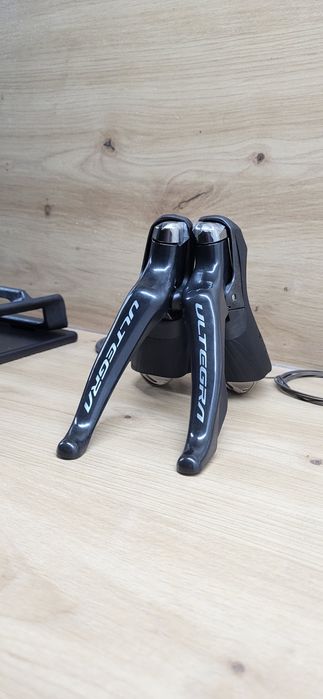 Дуали Shimano Ultegra ST-R8000  2 х 11 speed