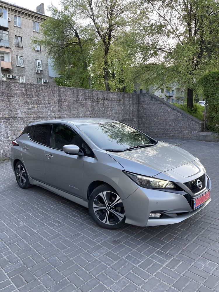 Nissan Leaf 2018 год