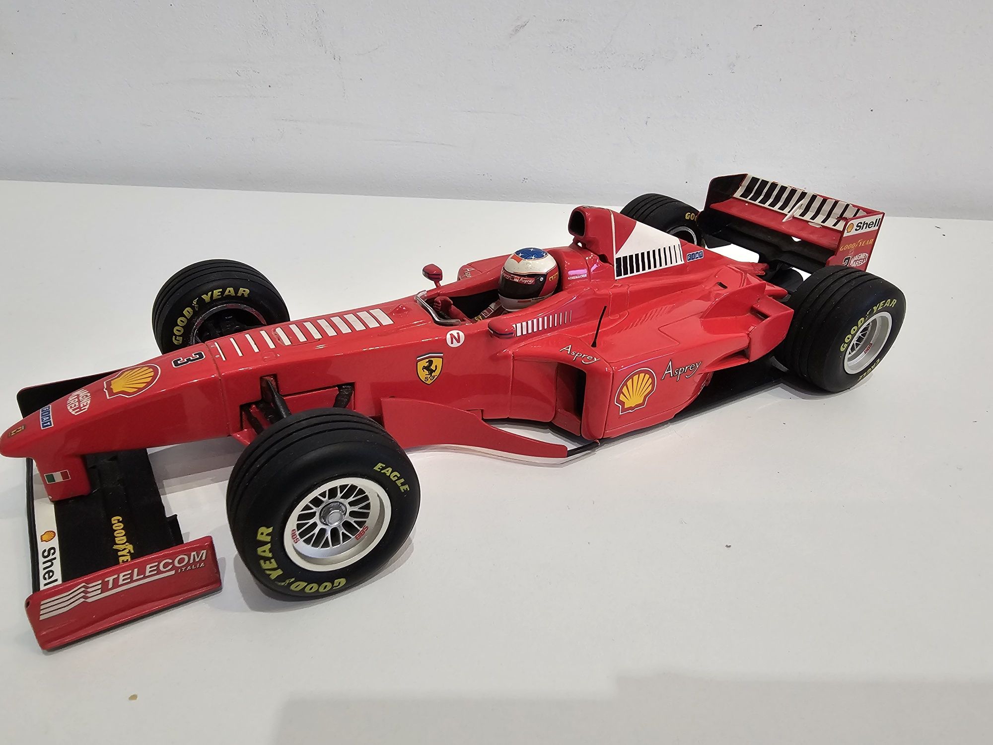 Minichamps Ferrari F300 #3 Michael Schumacher 1998 1/18