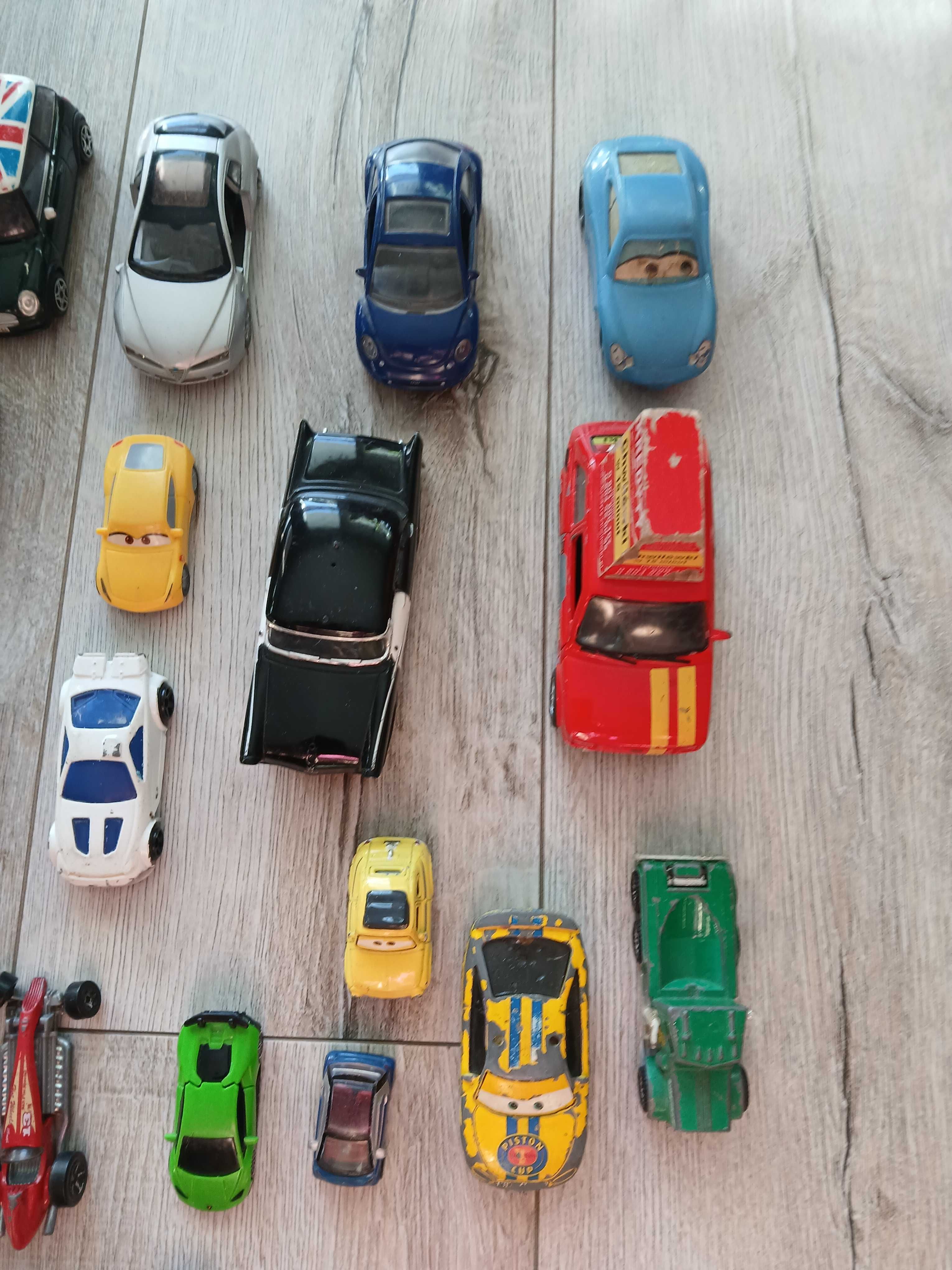 Stare resoraki autka - Hot Wheels, Mini Cooper, Fiat 126p i inne
