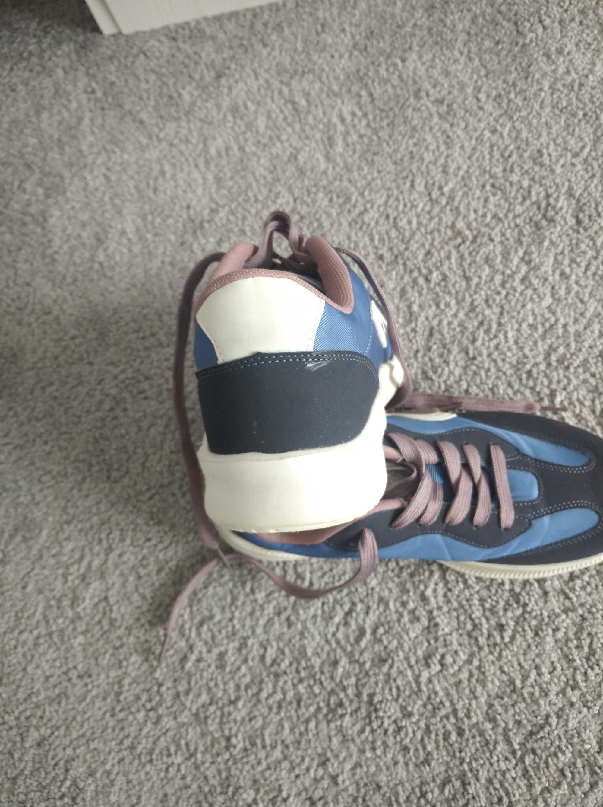 Buty Regatta 39.
