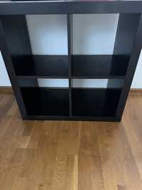 Czarny mniejszy regal IKEA
