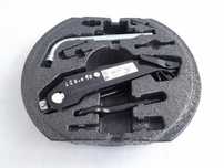 Kit Pneu Suplente / Macaco Volkswagen Scirocco (137, 138)