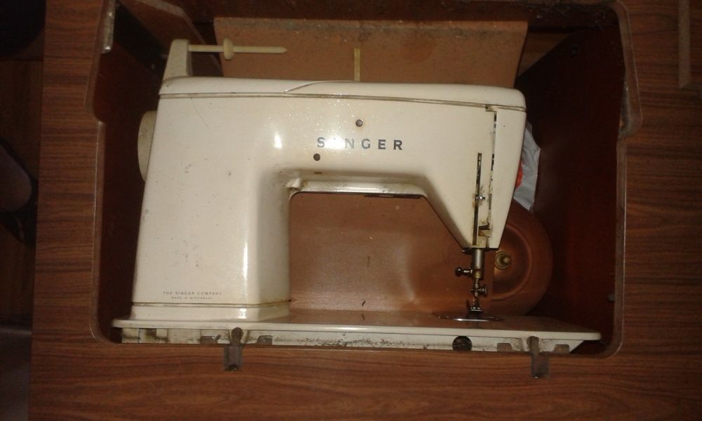 Maquina de costura Singer 746