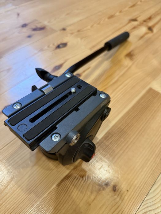 Statyw Manfrotto 190 plus głowice.