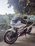 CBR1000F como nova, para desocupar