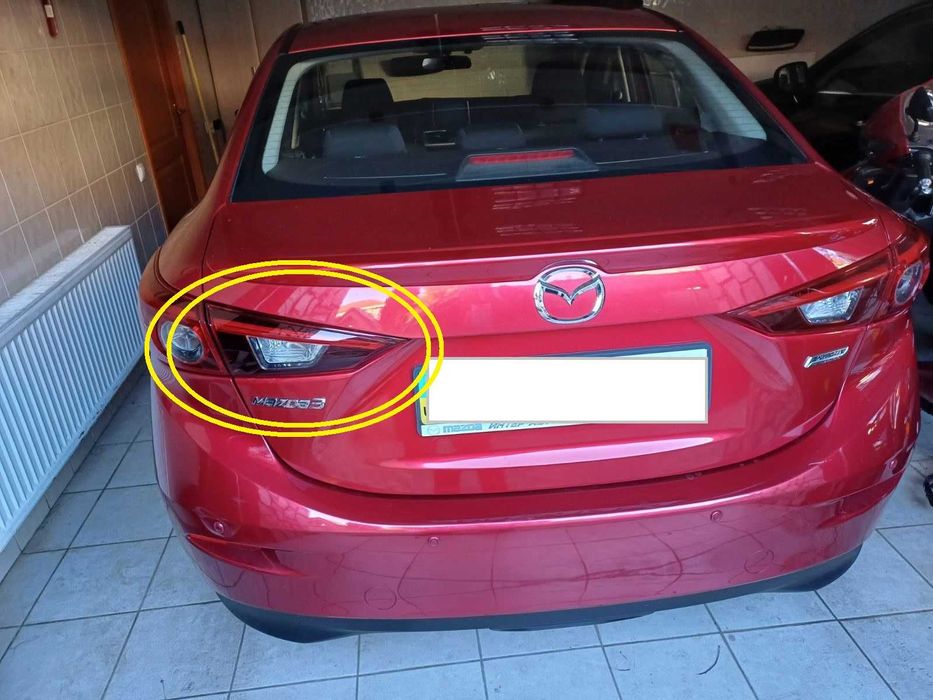 Задний фонарь левый Mazda 3, 2013-2018 седан
