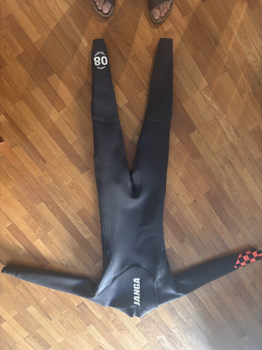 Fato surf Janga usado 1 vez