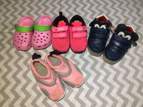 Взуття для дівчинки, кросовки, ботіночки, крокси