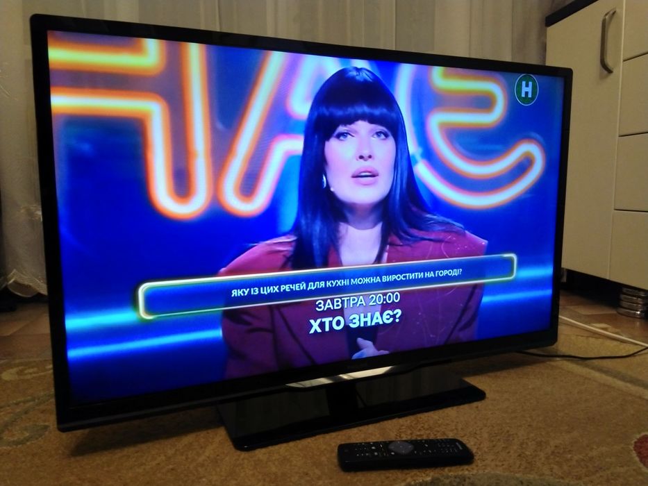 Телевізор LED PHILIPS 39PFL3208K  FUll HD у відмінному робочому стані.