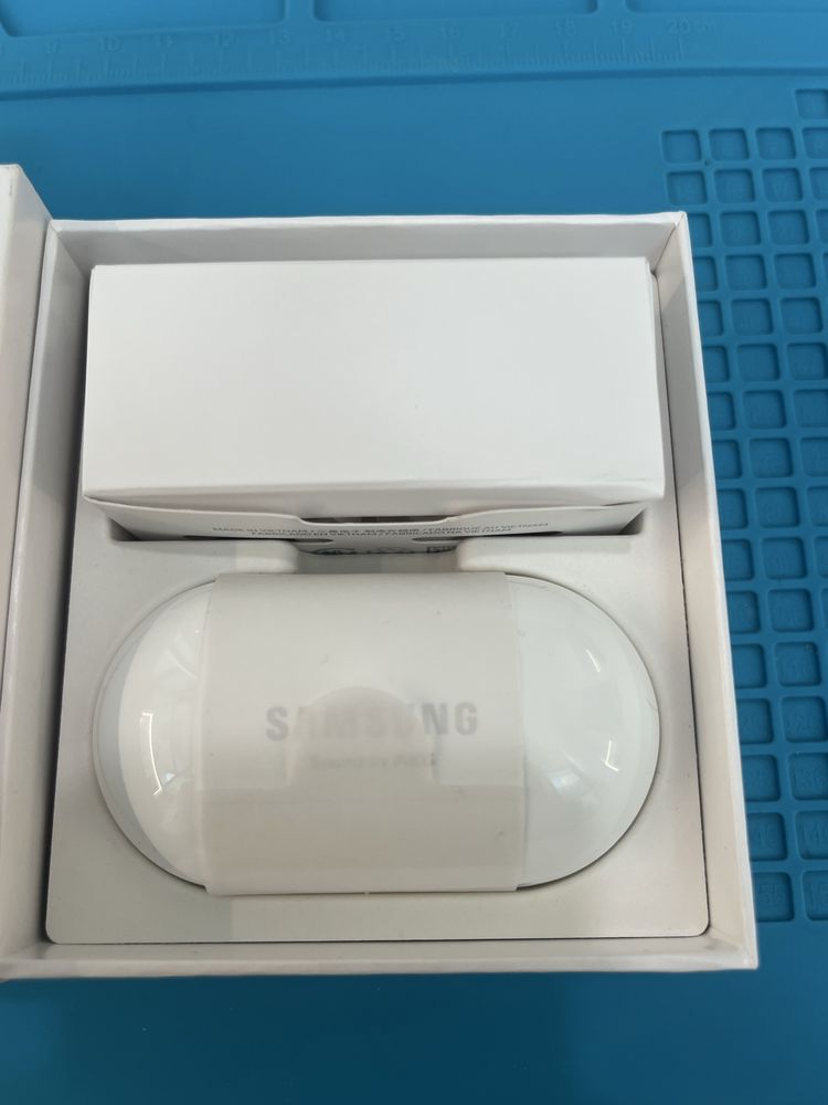 Samsung Galaxy Buds+ SM-R175 Bluetooth Białe Stan BDB