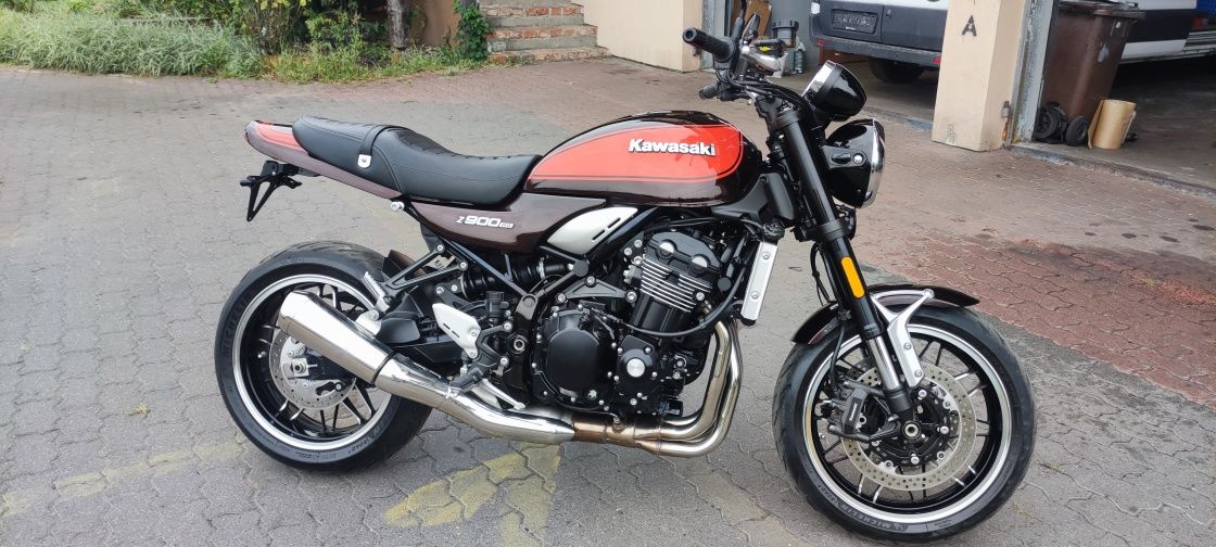 Kawasaki Z900RS 945cm3