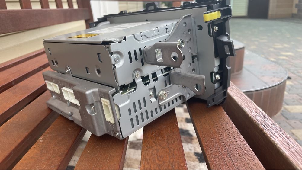 Магнітола Toyota Corolla